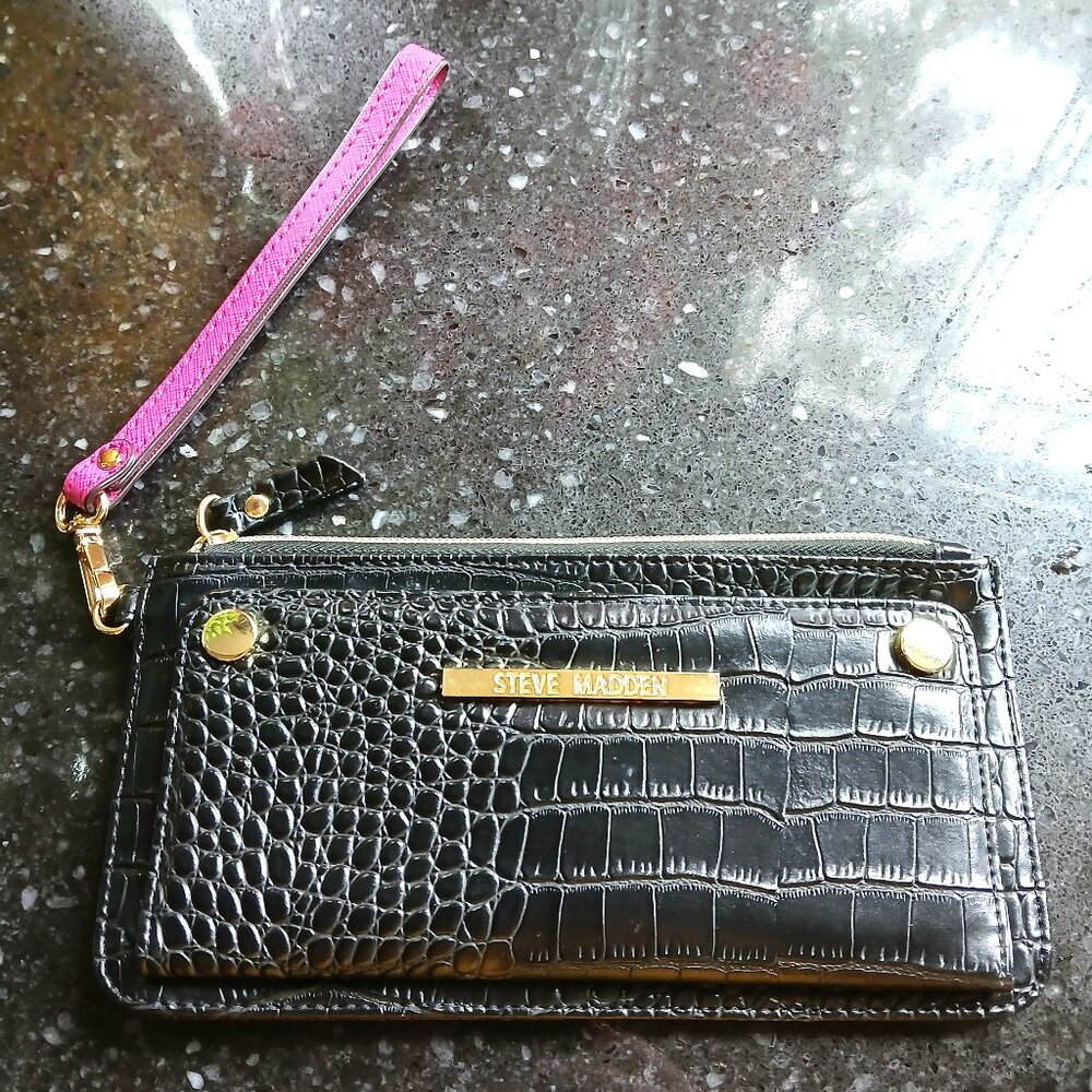 Steve Madden Wristlet Wallet
